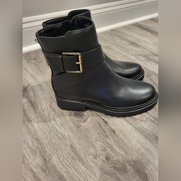 Unisa Shoes - Black Ankle Boots with Gold Buckle